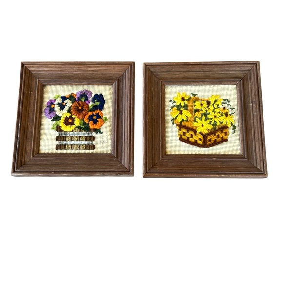 VTG Crewel Embroidery Flower Basket Framed Wall Art 70s Needle Pointers Daisies - Picture 1 of 6